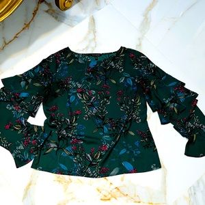 Banana Republic Ruffle Sleeve Blouse